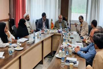 گزارش تصویری دیدار رئیس دانشگاه با نمایندگان پرسنل بخش ها و واحدهای مختلف بیمارستان شهید بهشتی 